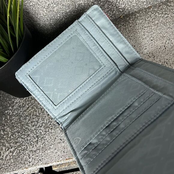 Vera Bradley RFID Mini Tri-Fold Wallet Mod Paisley Blue Floral - Picture 7 of 8